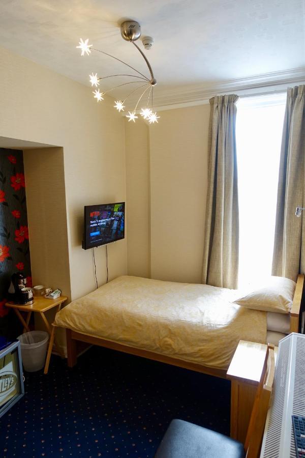 Guest house Abinger Leicester